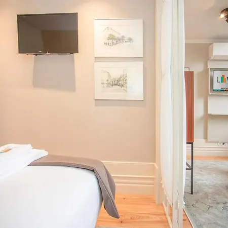 Liiiving In - Cedofeita Charming Apartment Porto