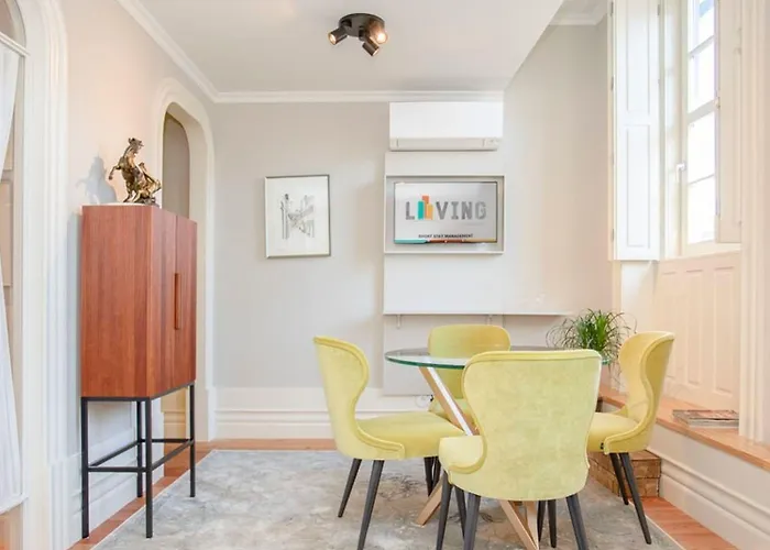 Liiiving In - Cedofeita Charming Apartment Porto