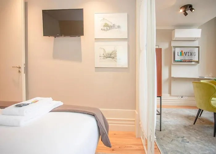 Liiiving In - Cedofeita Charming Apartment Porto