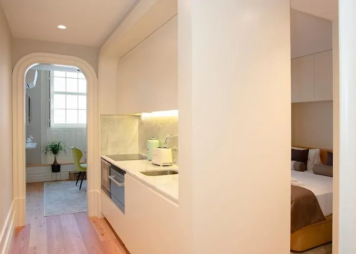 Liiiving In - Cedofeita Charming Apartment