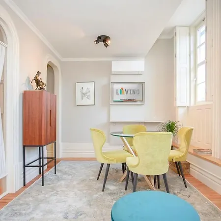 Liiiving In - Cedofeita Charming Apartment Porto