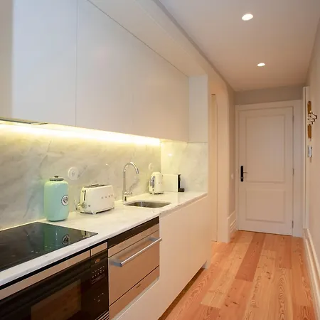 Liiiving In - Cedofeita Charming Appartement