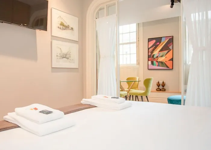 Liiiving In - Cedofeita Charming Apartman *