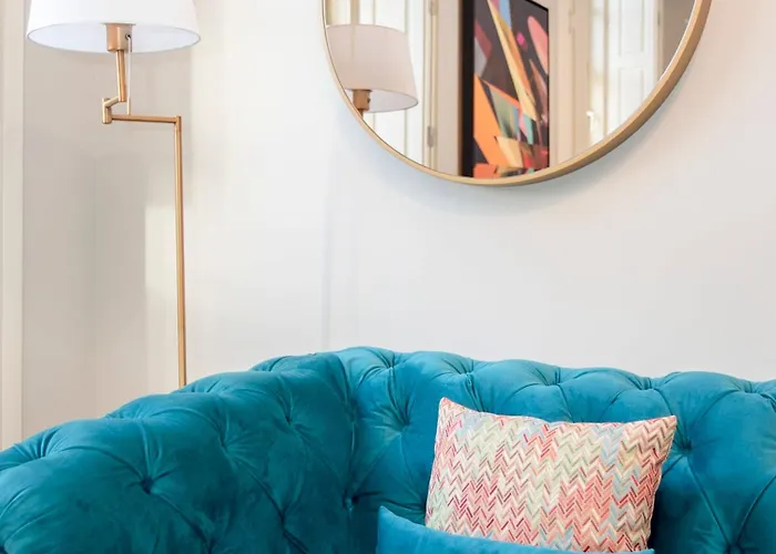 Liiiving In - Cedofeita Charming * 波尔图