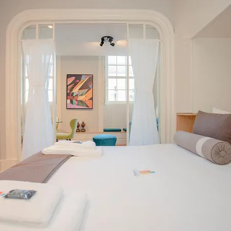 Liiiving In - Cedofeita Charming Апартаменты *