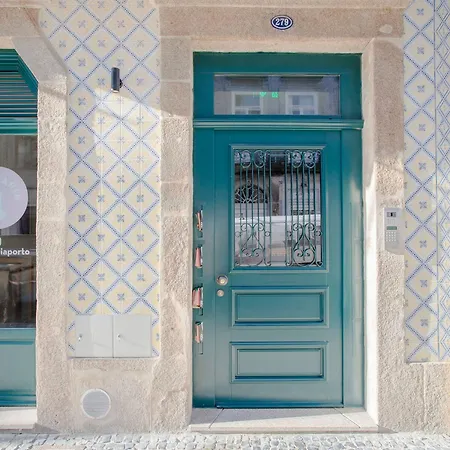 Liiiving In - Cedofeita Charming * פורטו
