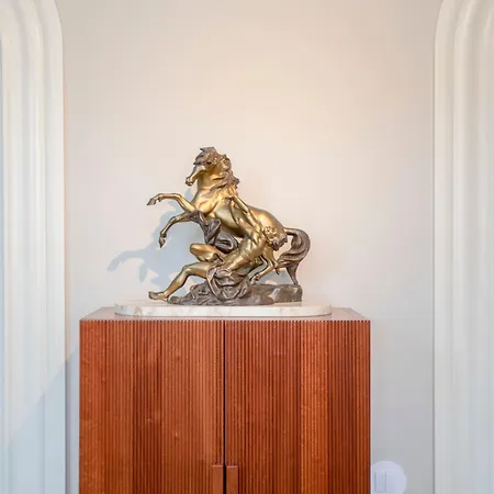 Liiiving In - Cedofeita Charming *